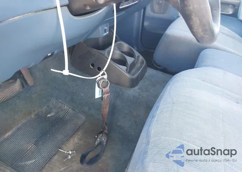 1996 Ford Ranger Super Cab z USA, uszkodzony, nr VIN 1FTCR14U7TPA06993